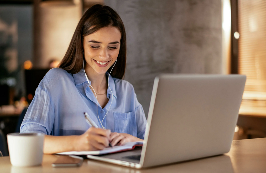 AI Voice Clone for Social Media: Go Viral Without Saying a Word